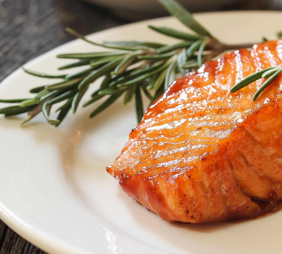 GRILLED SKUNA SALMON