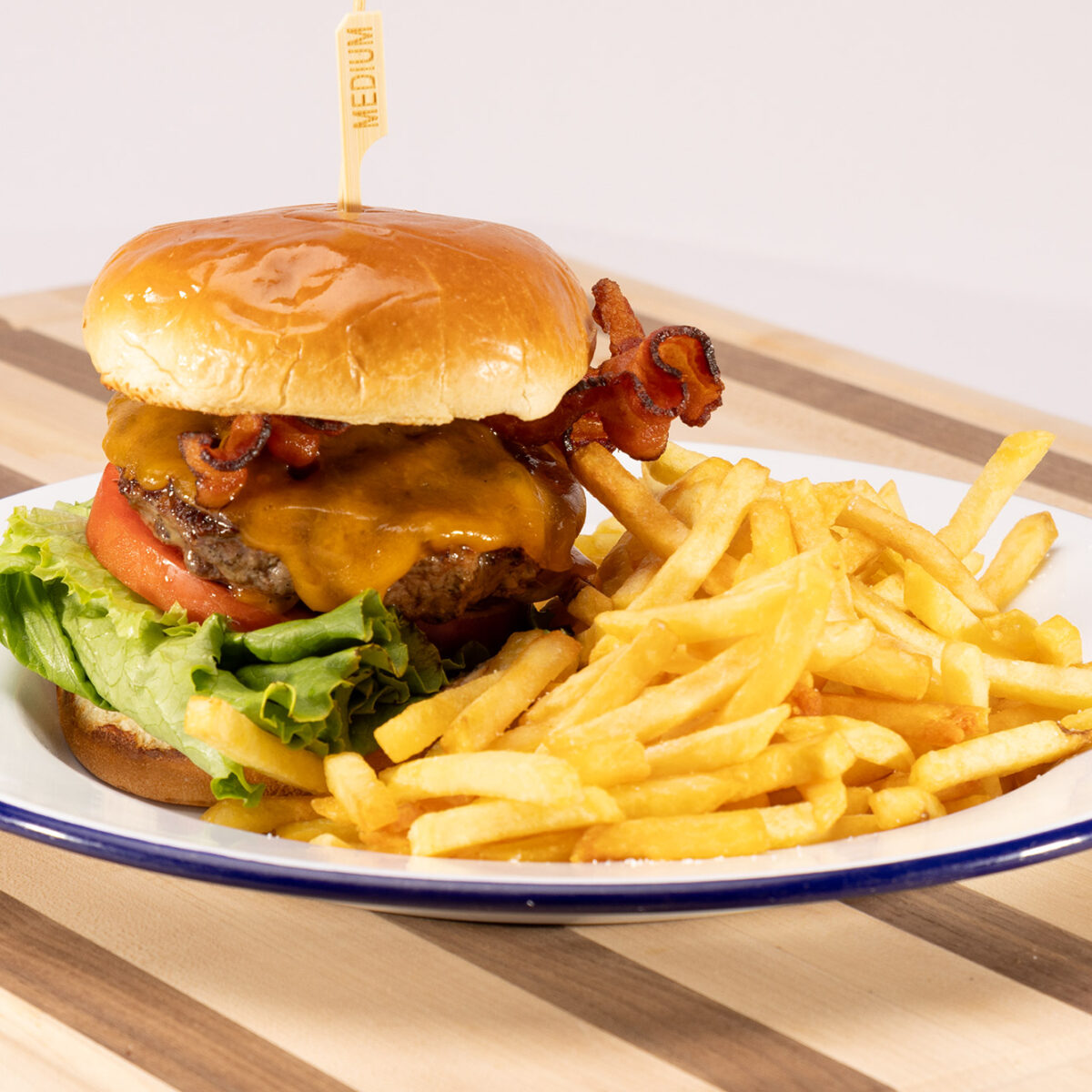 SIGNATURE BURGER