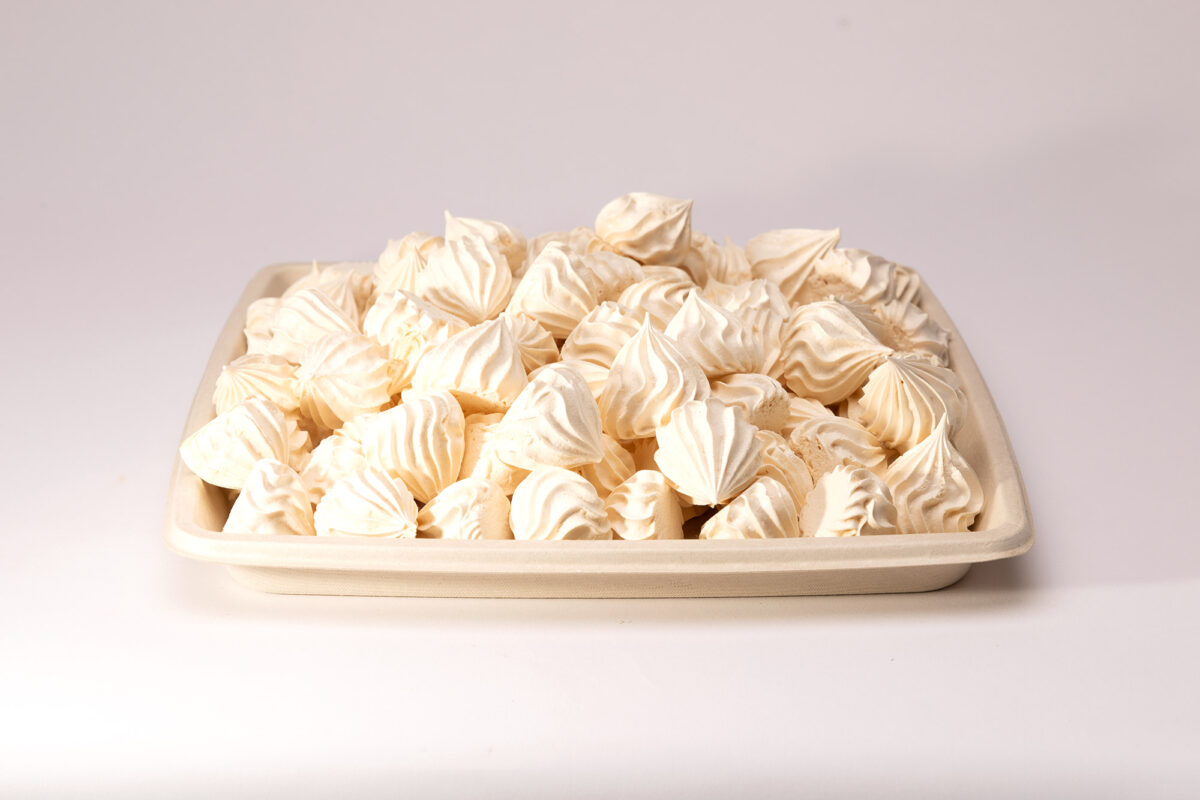 MINI MERINGUES TRAY