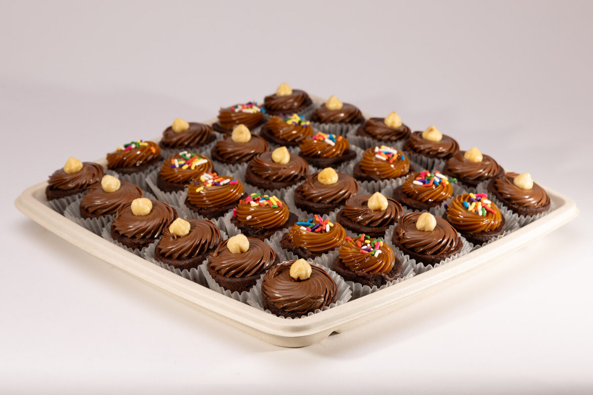 MINI BROWNIE CUPCAKES TRAY
