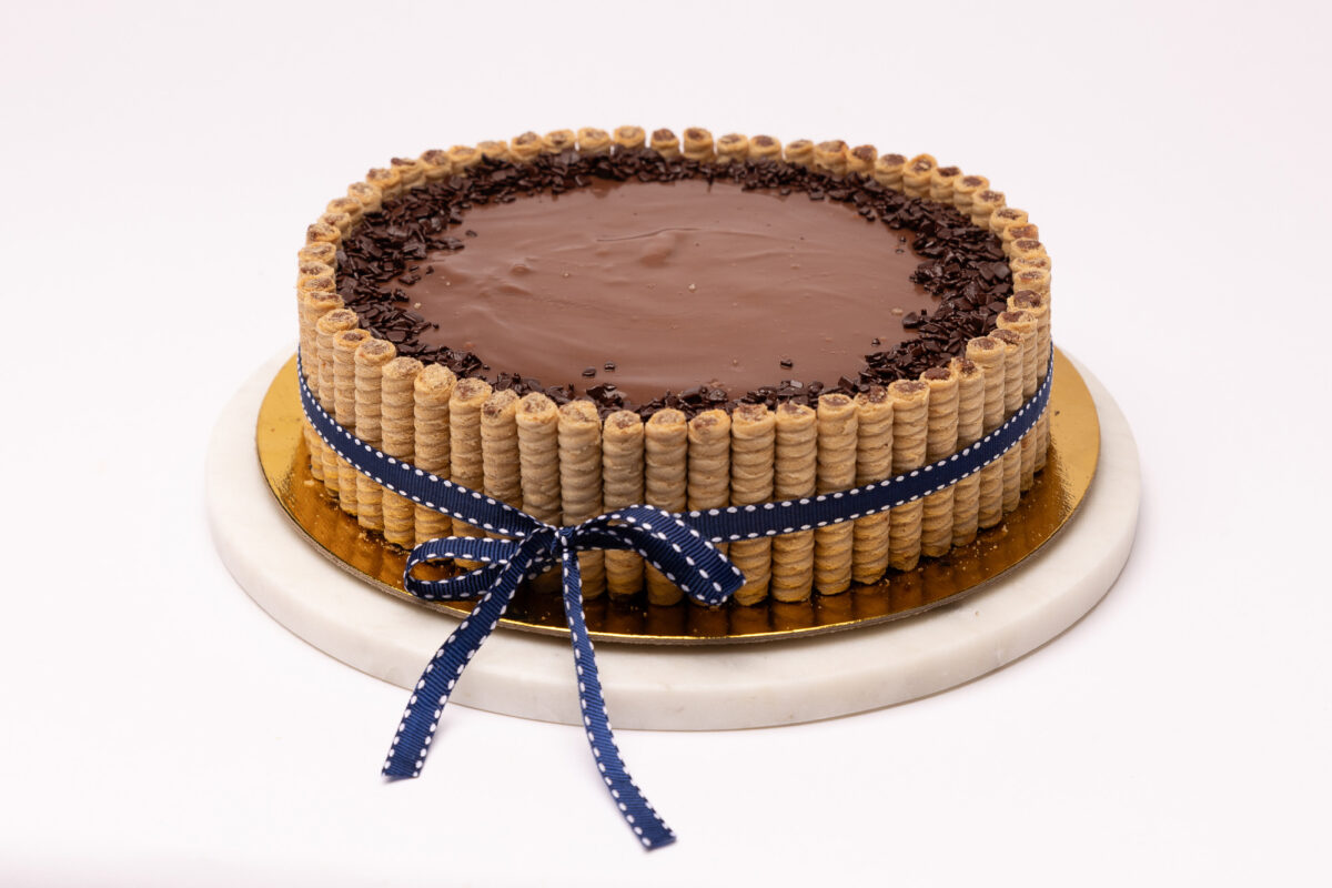 "DINAMITA" CAKE