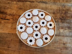 LINZER & ALFAJORES COOKIES TRAY