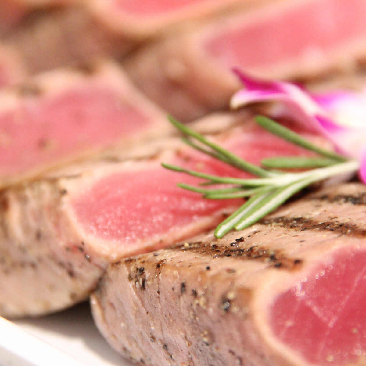 TUNA TATAKI PLATTER