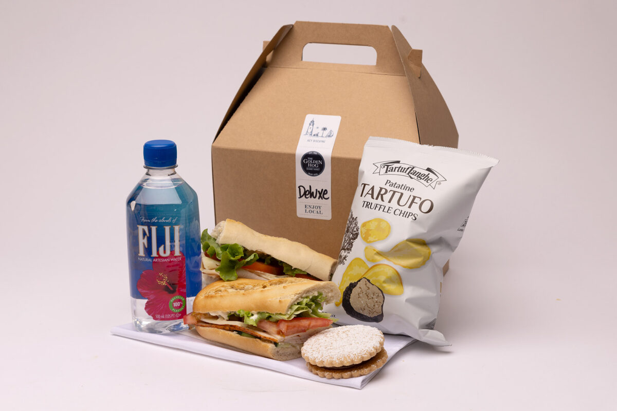 DELUXE LUNCH BOX