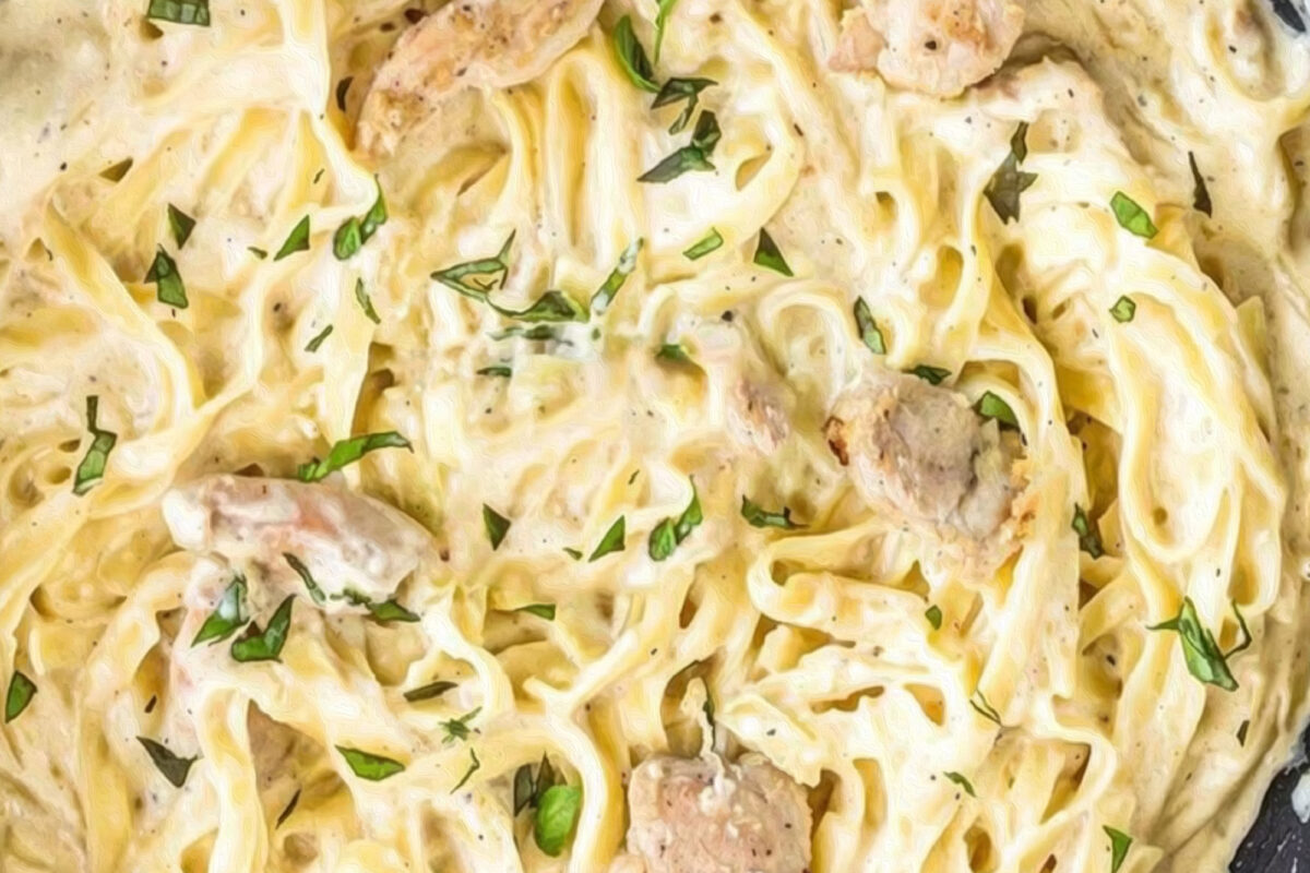 CARBONARA PENNE PASTA W/ CHICKEN