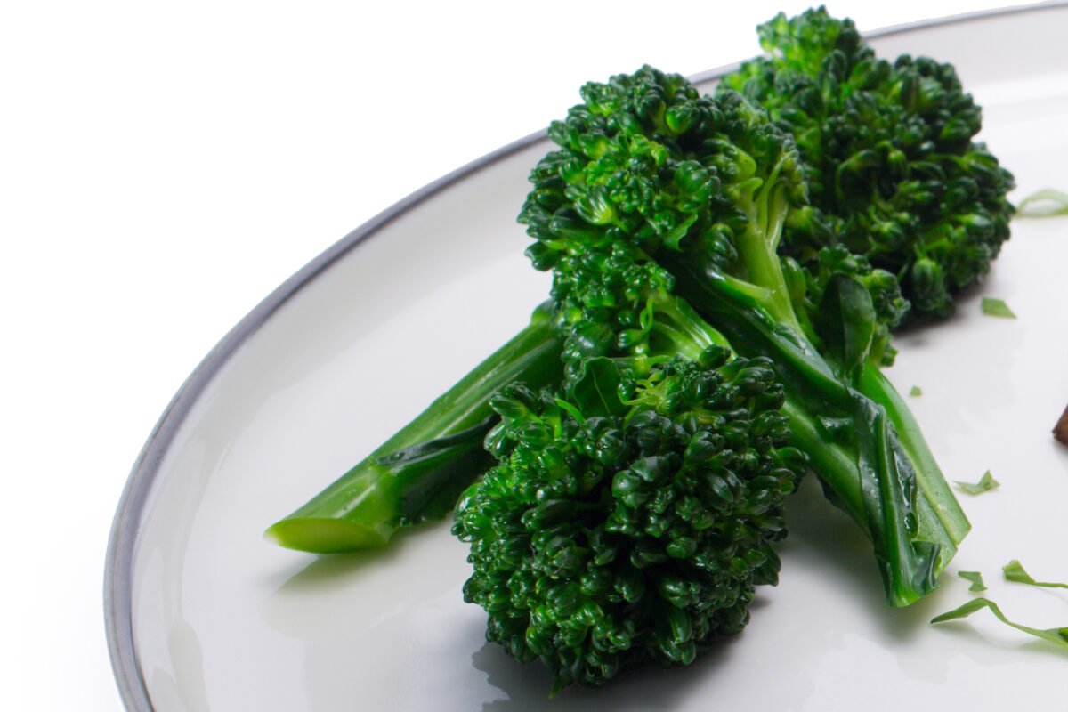 BROCCOLINI W/GARLIC BUTTER