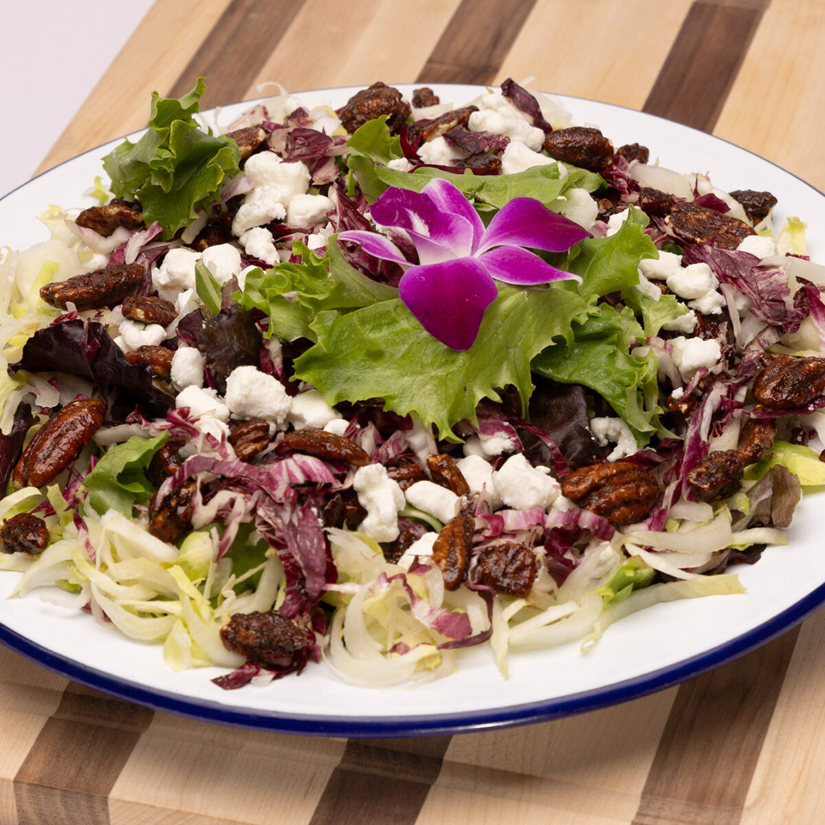 MIXED GREENS & GOAT CHEESE SALAD