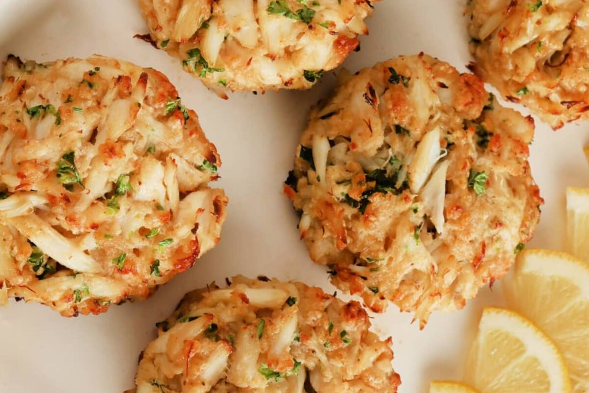 HOMEMADE CRABCAKES